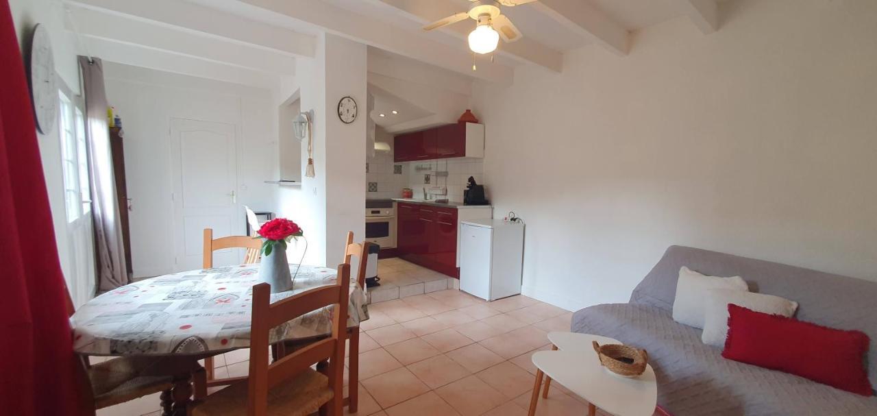 Un Petit Coin De France : A Cote De La Cite Medievale Apartment Carcassonne Exterior photo